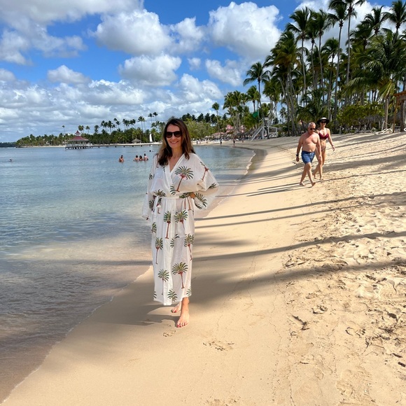 Meet your Posher, Corinne - Picture 2 of 3